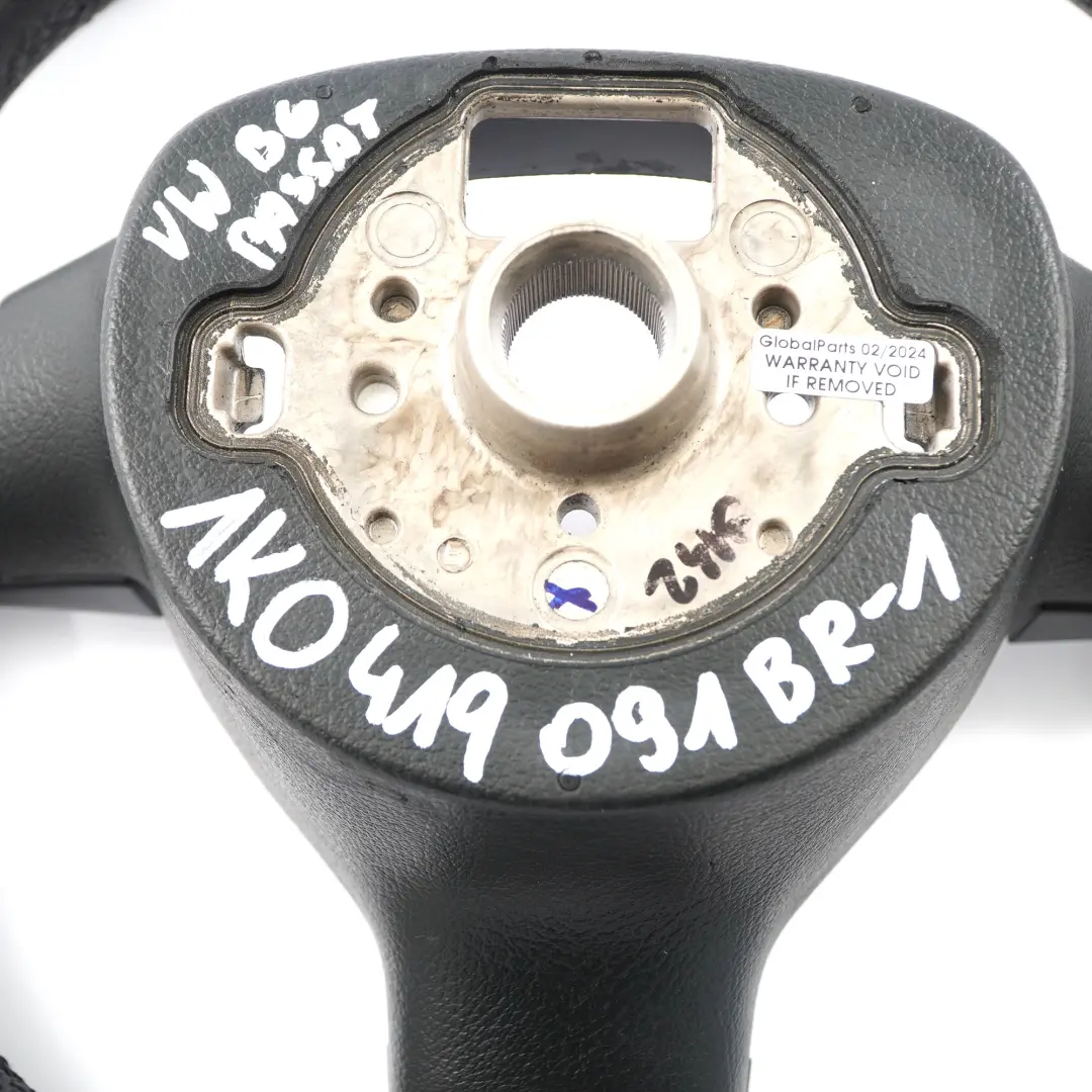 NUOVO Volante in pelle nera per VW Volkswagen Passat B6 con numero di parte 1K0419091BR VW Volkswagen Passat B6 NUOVO Volante in pelle nera - SKU 1K0419091BR-1 - Numero di parte 1K0419091BR