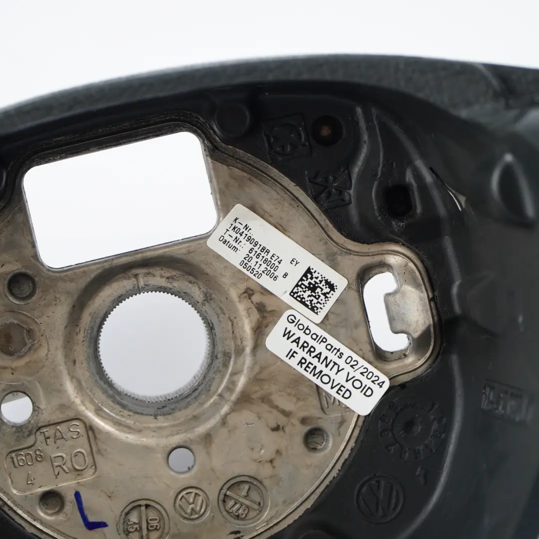 NUOVO Volante in pelle nera per VW Volkswagen Passat B6 con numero di parte 1K0419091BR VW Volkswagen Passat B6 NUOVO Volante in pelle nera - SKU 1K0419091BR-1 - Numero di parte 1K0419091BR