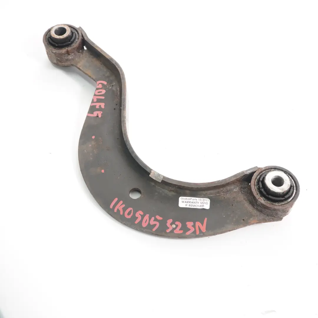 Braccio di controllo Wishbone posteriore Assale destro per VW Golf 5 6 Audi A3 8P con numero di parte 1K0505323N VW Golf 5 6 Audi A3 8P Braccio di controllo Wishbone posteriore Assale destro - SKU 1K0505323N - Numero di parte 1K0505323N