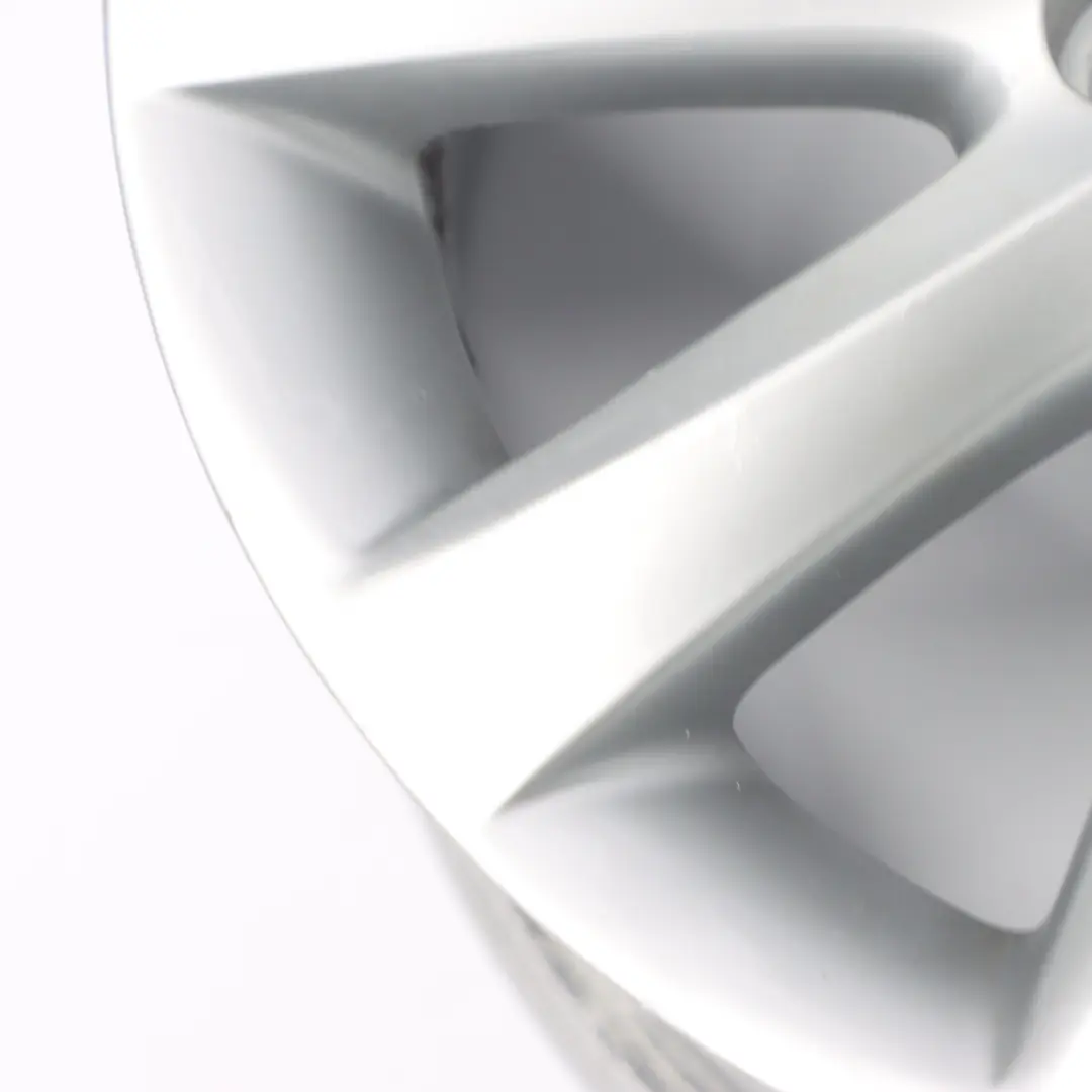 Argent Jante Alliage 15" ET:50 6,5J pour VW Volkswagen Golf 5 à propos du numéro de pièce 1K0601025CA VW Volkswagen Golf 5 Argent Jante Alliage 15" ET:50 6,5J - SKU 1K0601025CA-2 - Numéro de pièce 1K0601025CA