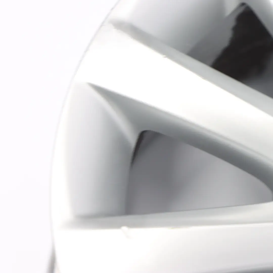 Alloy Rim 15" ET:50 6,5J to VW Volkswagen Golf 5 Silver Wheel with Part number 1K0601025CA VW Volkswagen Golf 5 Silver Wheel Alloy Rim 15" ET:50 6,5J - SKU 1K0601025CA-3 - Part number 1K0601025CA