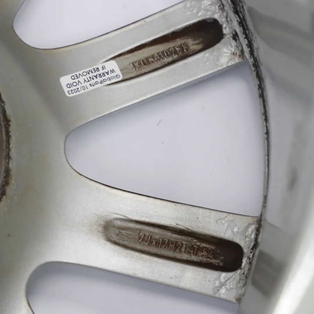 Jante Alliage Argent 17" ET:54 7J pour VW Volkswagen Golf 5 V 6 VI à propos du numéro de pièce 1K0601025K VW Volkswagen Golf 5 V 6 VI Jante Alliage Argent 17" ET:54 7J - SKU 1K0601025K-2 - Numéro de pièce 1K0601025K