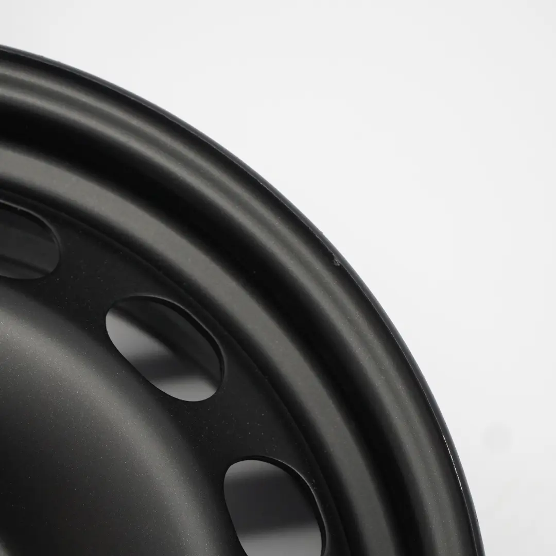 Jante acier noire 16'' 6,5J ET:50 pour VW Volkswagen Golf 5 à propos du numéro de pièce 1K0601027J VW Volkswagen Golf 5 Jante acier noire 16'' 6,5J ET:50 - SKU 1K0601027J - Numéro de pièce 1K0601027J