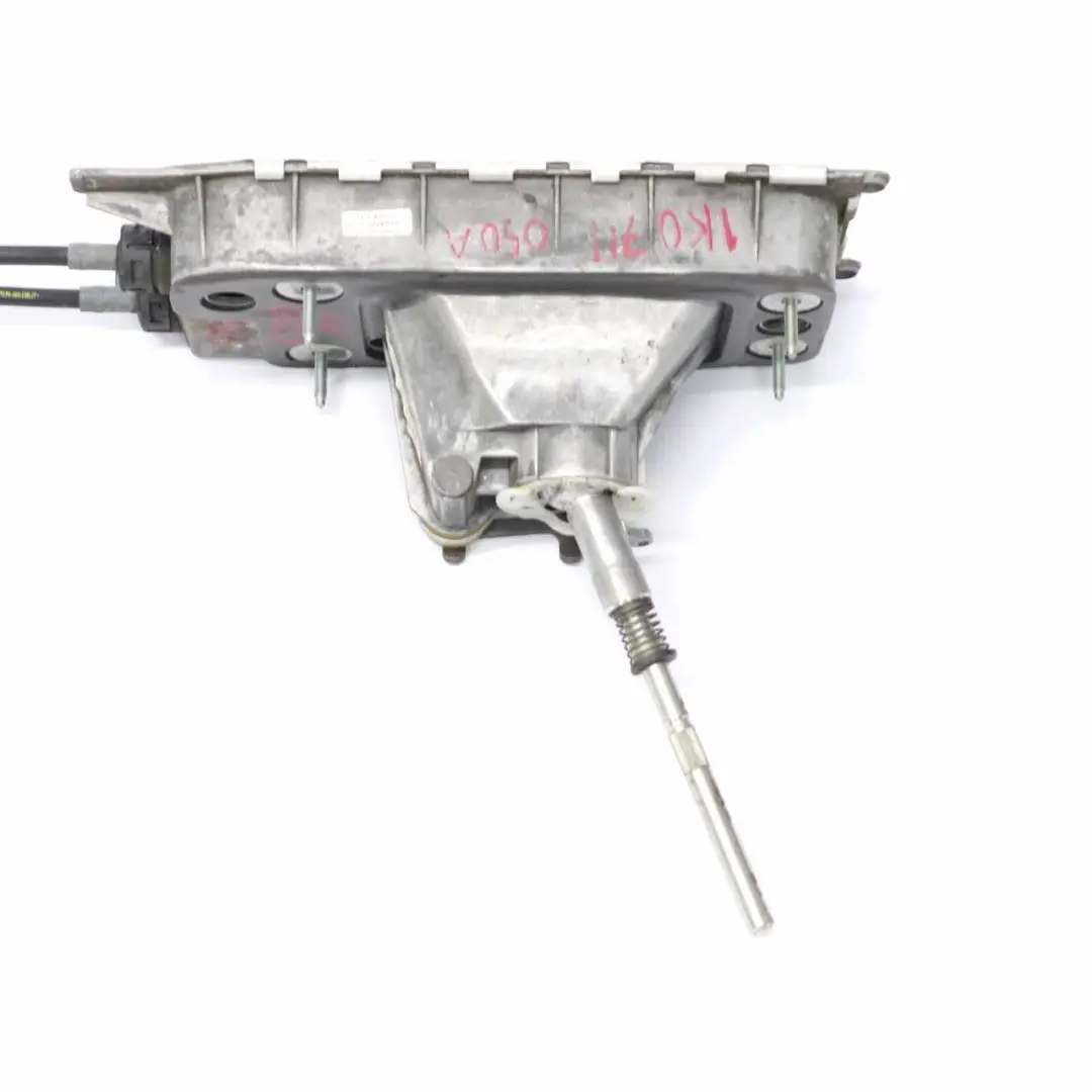 Tringlerie Sélecteur Vitesse Boîte Manuelle 1K0711049 pour Volkswagen Golf 6 à propos du numéro de pièce 1K0711050A Volkswagen Golf 6 Tringlerie Sélecteur Vitesse Boîte Manuelle 1K0711049 - SKU 1K0711050A - Numéro de pièce 1K0711050A