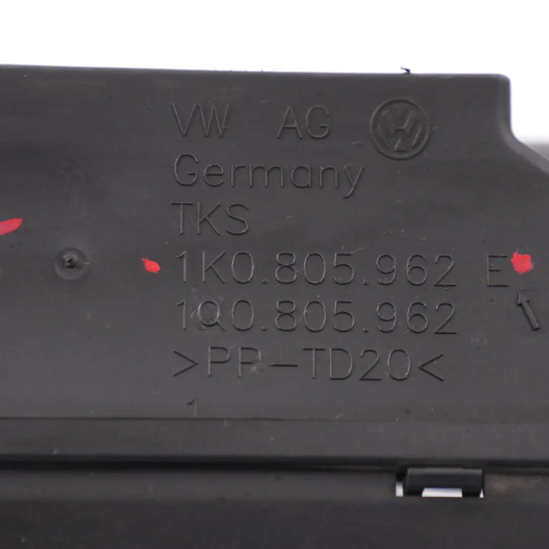Prowadnica Kanał Dolotowy Powietrza Volkswagen VW Golf V VI - SKU 1K0805962E - Numer Części 1K0805962E