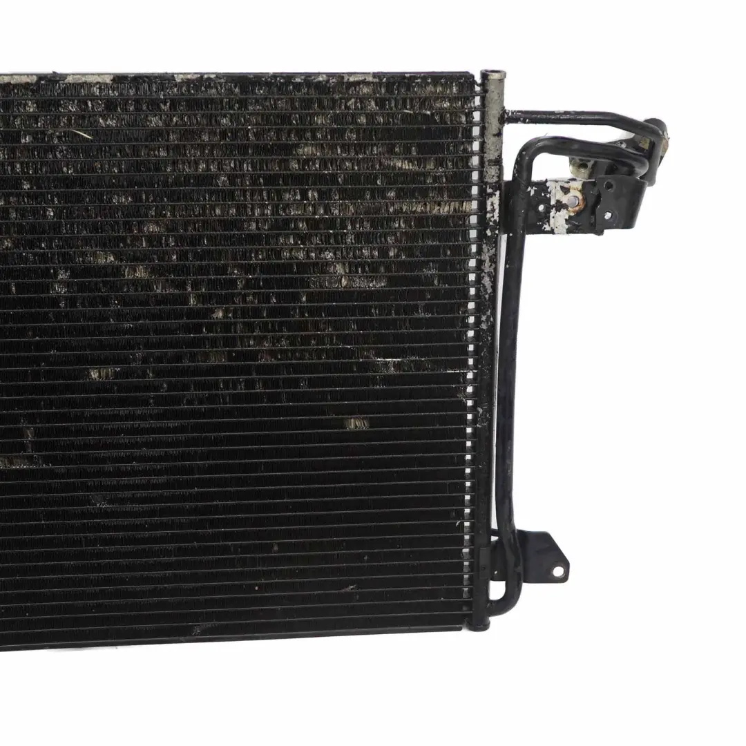 Audi A3 8P Radiateur Refroidisseur d'eau Climatisation A/C Condenseur - SKU 1K0820411G - Numéro de pièce 1K0820411G