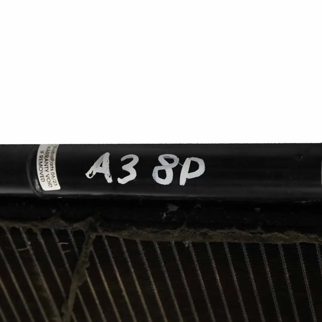 Audi A3 8P Radiateur Refroidisseur d'eau Climatisation A/C Condenseur - SKU 1K0820411G - Numéro de pièce 1K0820411G