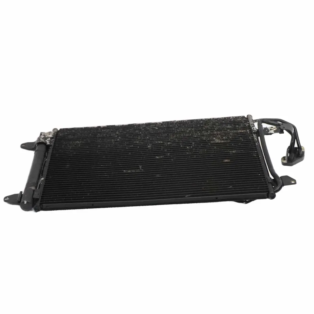 Audi A3 8P Radiateur Refroidisseur d'eau Climatisation A/C Condenseur - SKU 1K0820411G - Numéro de pièce 1K0820411G