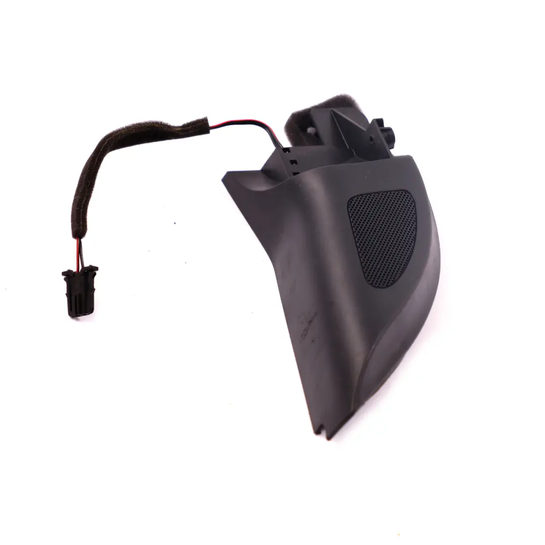 Embellecedor Cubre Altavoz Delantero Derecho para Volkswagen Golf V con número de pieza 1K0837994B Volkswagen Golf V Embellecedor Cubre Altavoz Delantero Derecho - SKU 1K0837994B - Número de pieza 1K0837994B