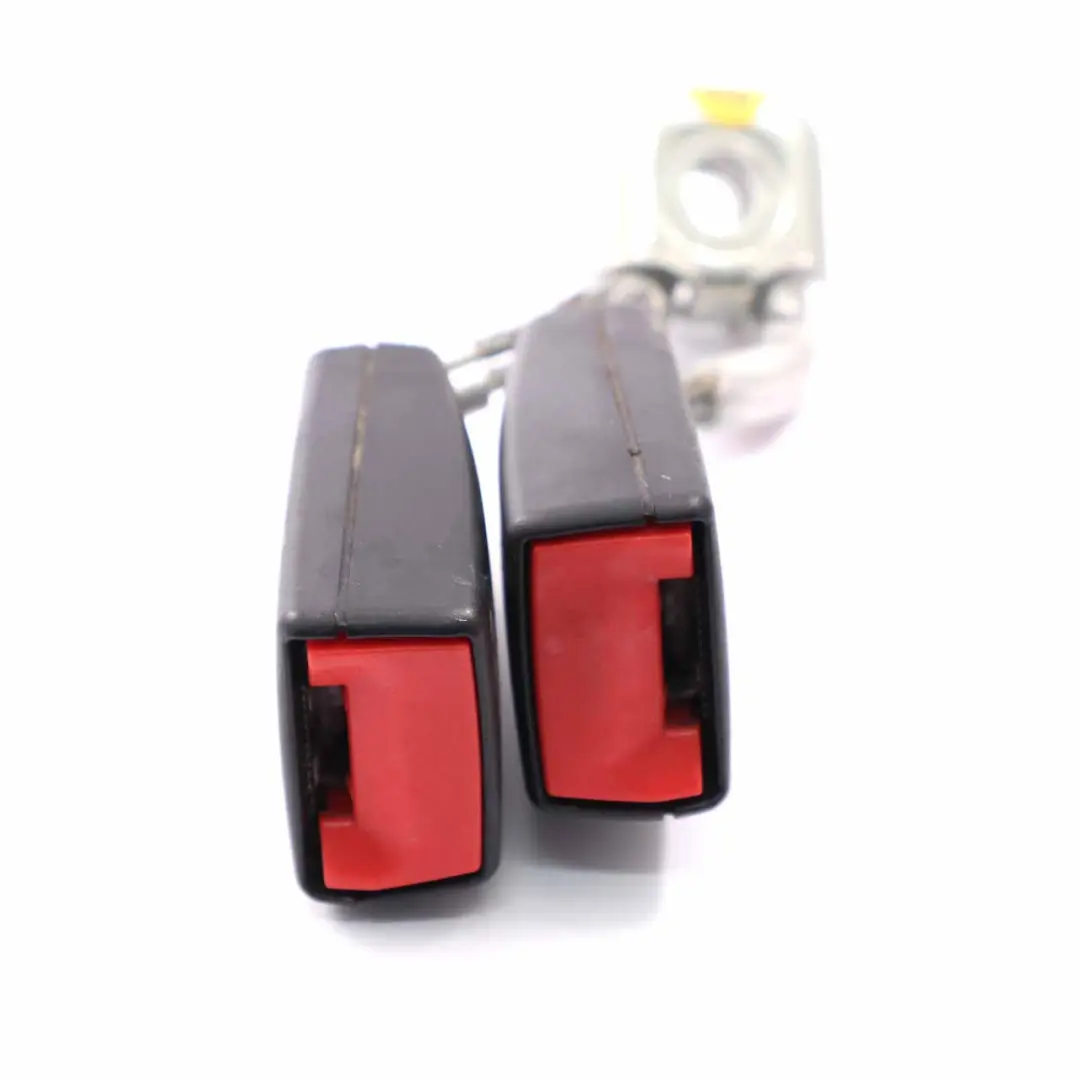 Fibbia sicurezza centrale posteriore cintura Chiusura QVZ per VW Golf 6 con numero di parte 1K0857739M VW Golf 6 Fibbia sicurezza centrale posteriore cintura Chiusura QVZ - SKU 1K0857739M - Numero di parte 1K0857739M