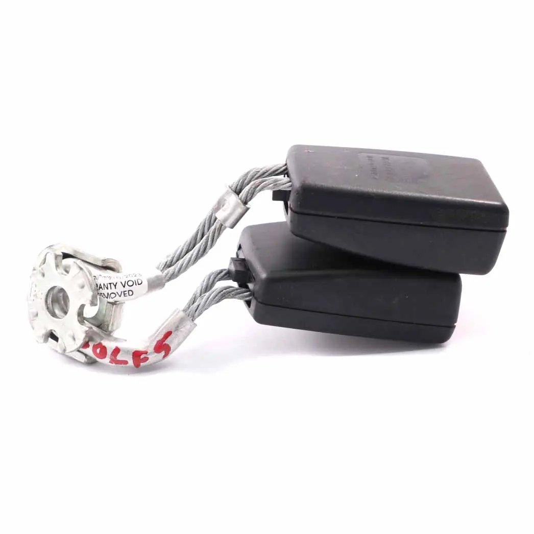 VW Golf 6 Loquet de la ceinture partie centrale arrière du siège QVZ - SKU 1K0857739M - Numéro de pièce 1K0857739M