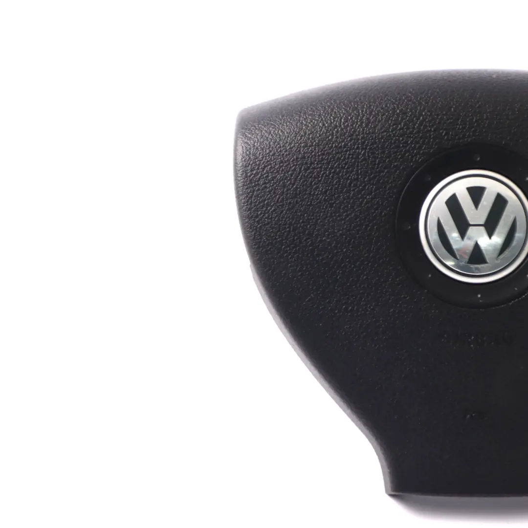 Poduszka Airbag Kierowcy Czarna do VW Volkswagen Golf 5 o numerze 1K0880201AN VW Volkswagen Golf 5 Poduszka Airbag Kierowcy Czarna - SKU 1K0880201AN - Numer Części 1K0880201AN