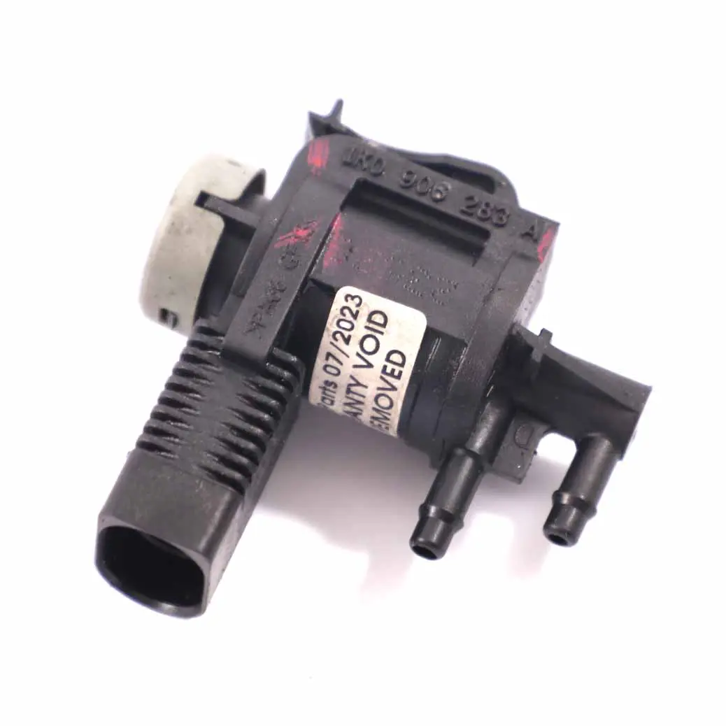 Válvula solenoide de presión de vacío 1K0906283A para Audi A4 B8 2.0 TDI Diesel con número de pieza 1K0906283A Audi A4 B8 2.0 TDI Diesel Válvula solenoide de presión de vacío 1K0906283A - SKU 1K0906283A - Número de pieza 1K0906283A