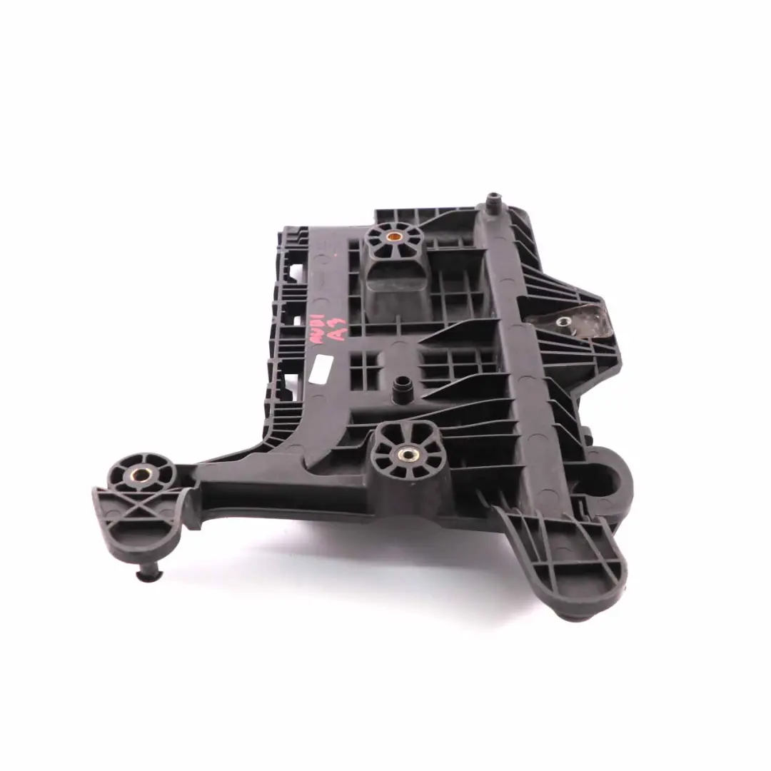 Audi A3 8P Batteria Box Vassoio Alloggiamento Supporto Staffa - SKU 1K0915333H - Numero di parte 1K0915333