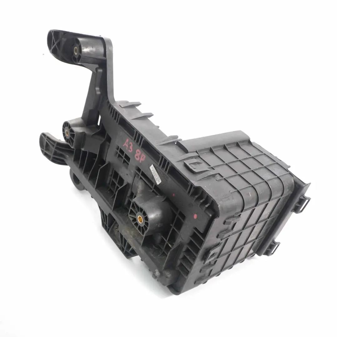 Audi A3 8P Boîtier de batterie Plateau Boîtier Support Couvercle - SKU 1K0915333B - Numéro de pièce 1K0915333B