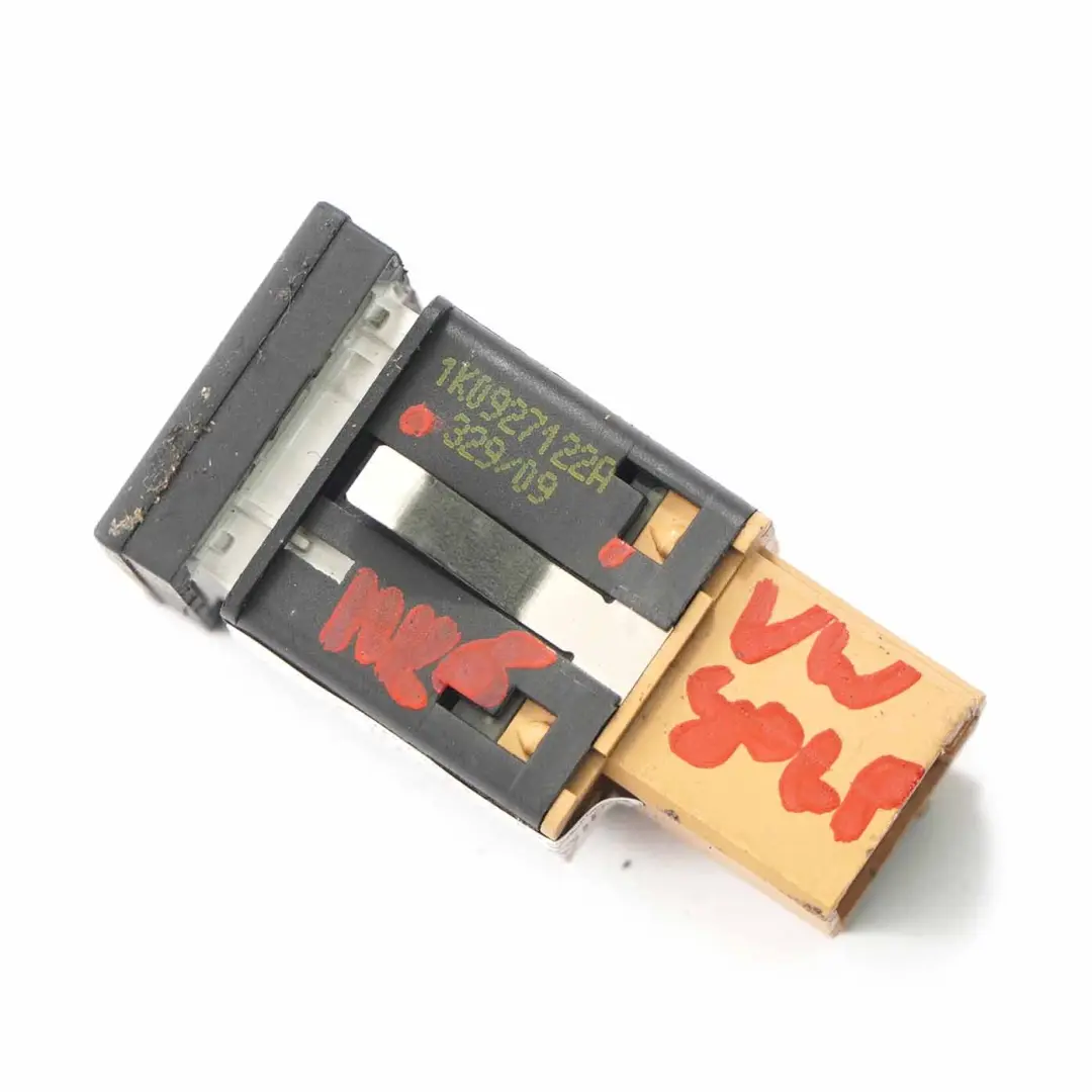 PDC Einparkhilfe Assist Sensor Schalter Taste für VW Volkswagen Golf 6 mit Teilenummer 1K0927122A VW Volkswagen Golf 6 PDC Einparkhilfe Assist Sensor Schalter Taste - SKU 1K0927122A - Teilenummer 1K0927122A