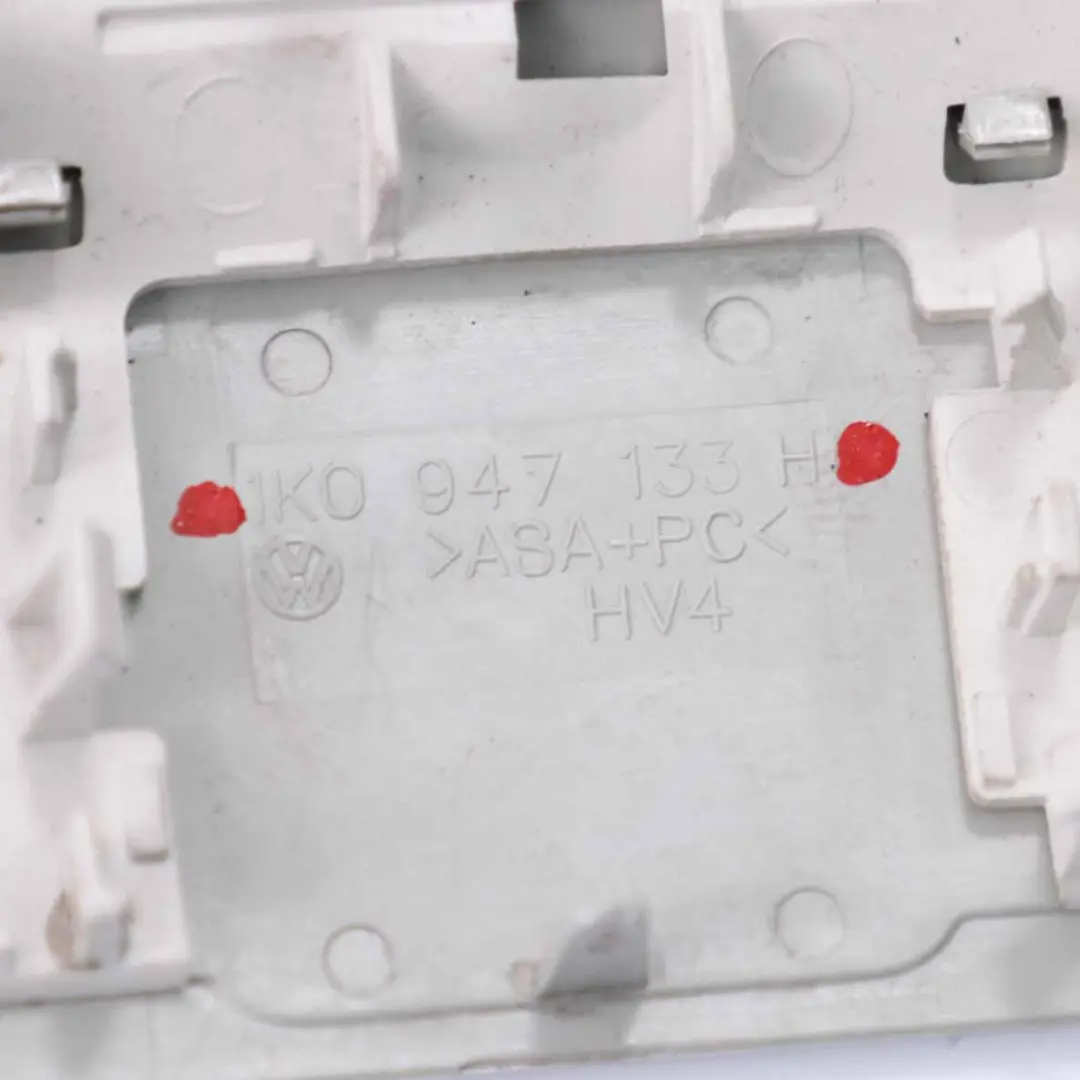 Luz de techo Lámpara cortesía Panel de iluminación interior para VW Audi con número de pieza 1K0947133H VW Audi Luz de techo Lámpara cortesía Panel de iluminación interior - SKU 1K0947133H - Número de pieza 1K0947133H