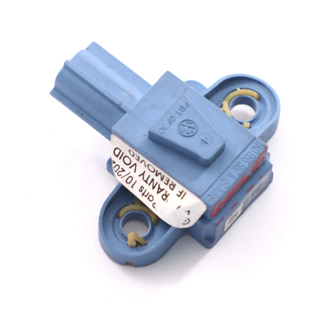 Sensor de impacto del airbag SRC para VW Volkswagen Audi Seat Skoda con número de pieza 1K0955557A VW Volkswagen Audi Seat Skoda Sensor de impacto del airbag SRC - SKU 1K0955557A - Número de pieza 1K0955557A