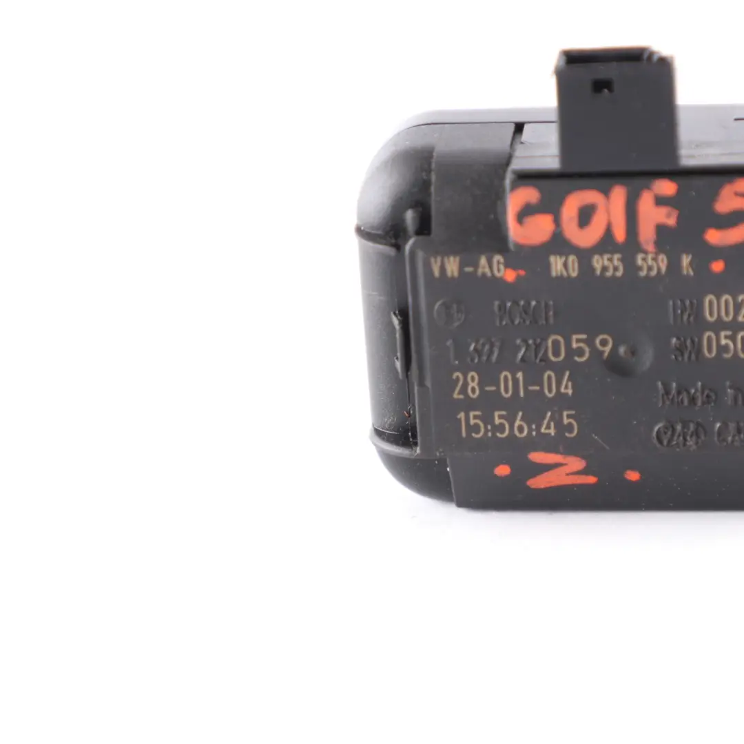 Rain Sensor Front Windscreen Control Unit Module to VW Volkswagen Golf 5 with Part number 1K0955559K VW Volkswagen Golf 5 Rain Sensor Front Windscreen Control Unit Module - SKU 1K0955559K - Part number 1K0955559K