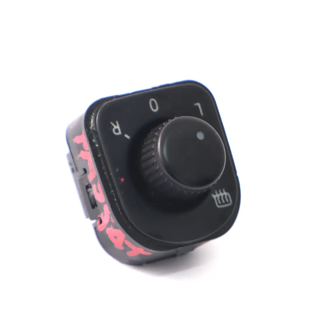 Interruptor Ajuste Espejos Eléctricos para VW Golf MK 5 Passat B6 con número de pieza 1K0959565L VW Golf MK 5 Passat B6 Interruptor Ajuste Espejos Eléctricos - SKU 1K0959565L - Número de pieza 1K0959565L