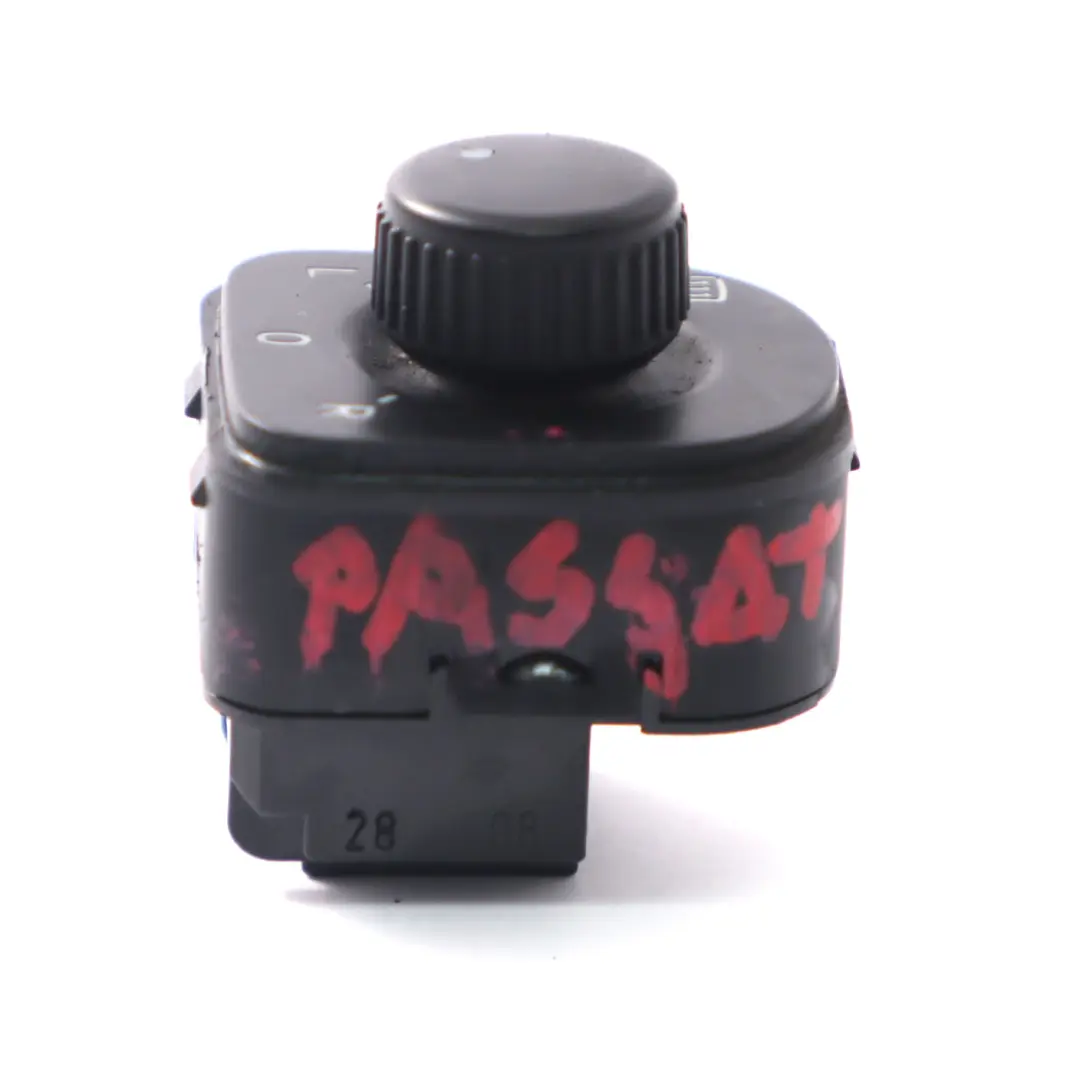 Interruptor Ajuste Espejos Eléctricos para VW Golf MK 5 Passat B6 con número de pieza 1K0959565L VW Golf MK 5 Passat B6 Interruptor Ajuste Espejos Eléctricos - SKU 1K0959565L - Número de pieza 1K0959565L