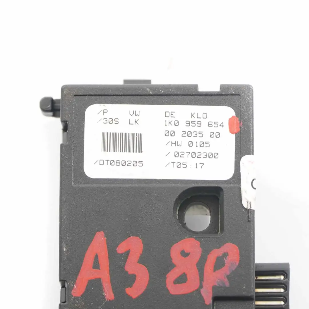 Sensore posizione angolare del volante Modulo di controllo per Audi A3 8P con numero di parte 1K0959654 Audi A3 8P Sensore posizione angolare del volante Modulo di controllo - SKU 1K0959654 - Numero di parte 1K0959654