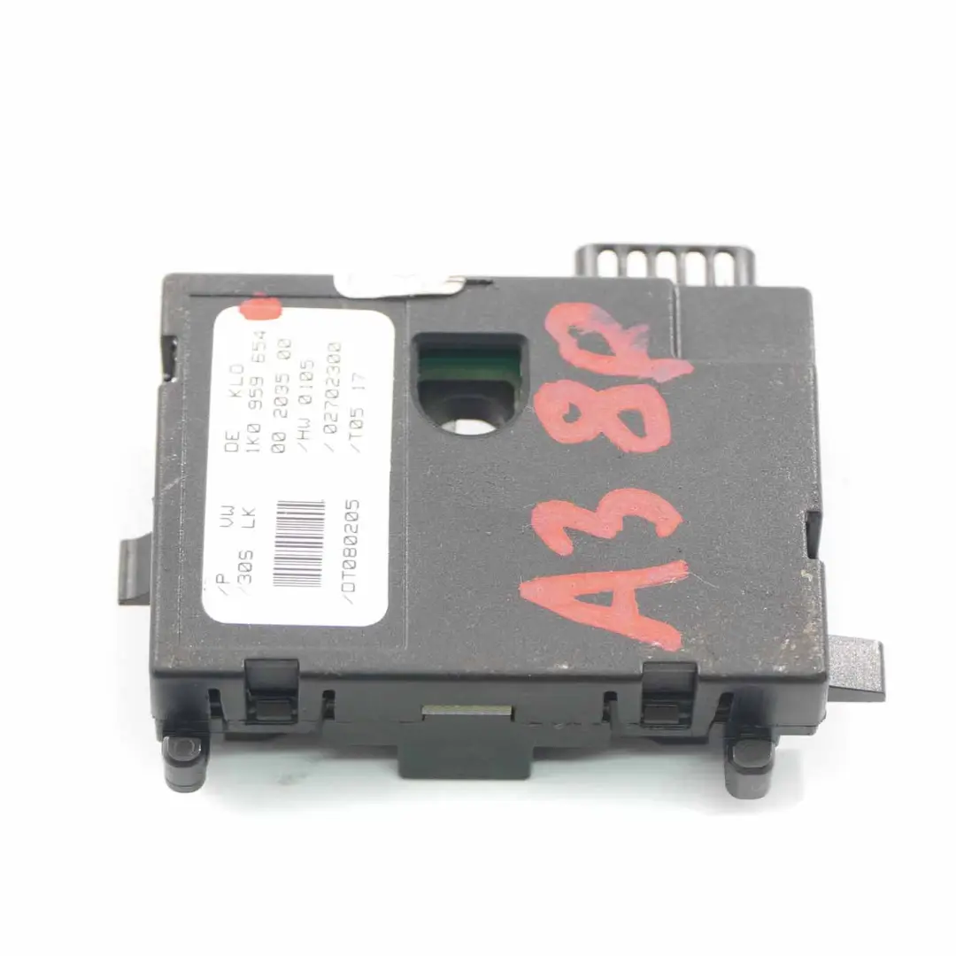 Sensore posizione angolare del volante Modulo di controllo per Audi A3 8P con numero di parte 1K0959654 Audi A3 8P Sensore posizione angolare del volante Modulo di controllo - SKU 1K0959654 - Numero di parte 1K0959654