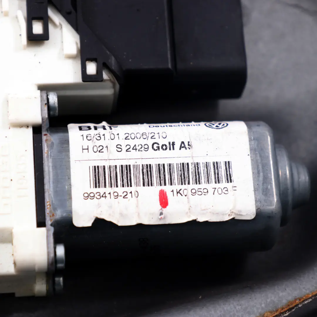 Fensterheber Regulator Carrier hintere Tür links für Volkswagen Golf V mit Teilenummer 1K0959703F Volkswagen Golf V Fensterheber Regulator Carrier hintere Tür links - SKU 1K0959703F - Teilenummer 1K0959703F
