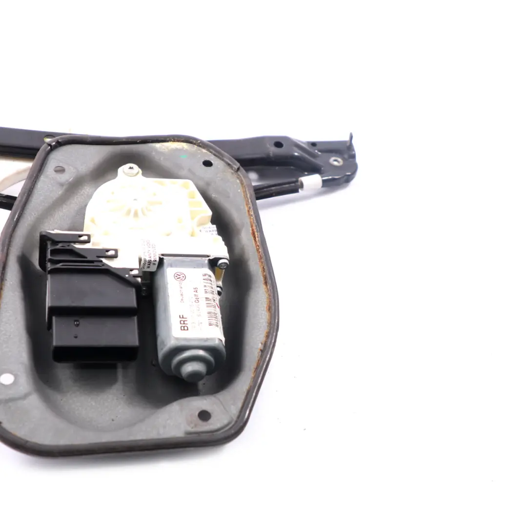 Fensterheber Regulator Carrier hintere Tür rechts für Volkswagen Golf V mit Teilenummer 1K0959704F Volkswagen Golf V Fensterheber Regulator Carrier hintere Tür rechts - SKU 1K0959704F - Teilenummer 1K0959704F