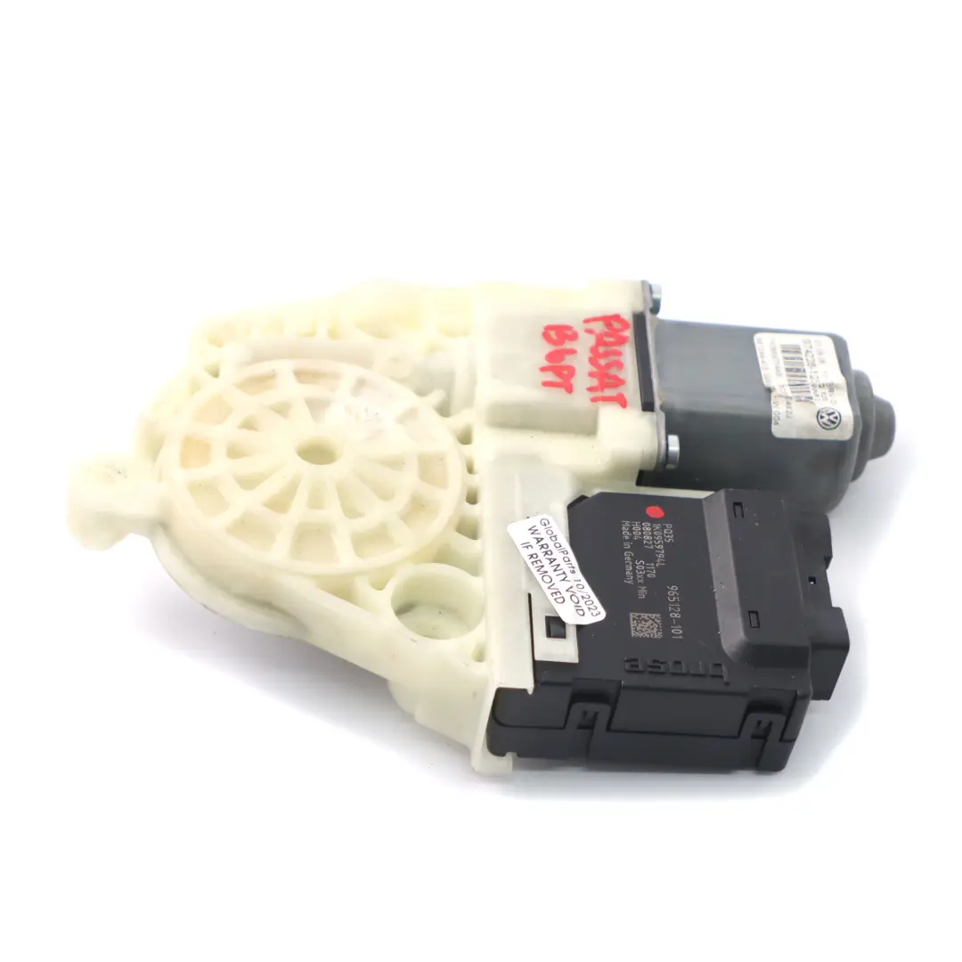 Silniczek Podnośnika Szyby Drzwi Tylne Prawe 1K0 959 794 L do VW Passat B6 o numerze 1K0959794L VW Passat B6 Silniczek Podnośnika Szyby Drzwi Tylne Prawe 1K0 959 794 L - SKU 1K0959794L - Numer Części 1K0959794L