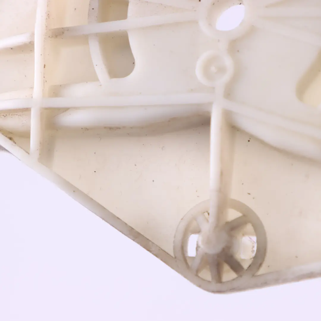 Mk5 1K Mécanisme lève-vitre arrière droit pour VW Volkswagen Golf à propos du numéro de pièce 1K4839462A VW Volkswagen Golf Mk5 1K Mécanisme lève-vitre arrière droit - SKU 1K4839462A - Numéro de pièce 1K4839462A