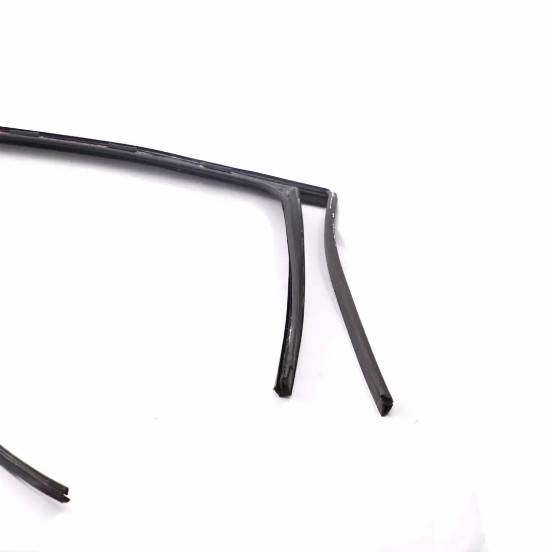 Window Weatherstrip Volkswagen VW Golf V Rear Left N/S Window Strip Sealing to with Part number 1K6845215 Window Weatherstrip Volkswagen VW Golf V Rear Left N/S Window Strip Sealing - SKU 1K6845215 - Part number 1K6845215