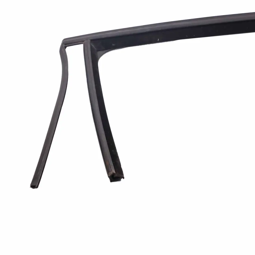 Window Weatherstrip Volkswagen VW Golf V Rear Left N/S Window Strip Sealing to with Part number 1K6845215 Window Weatherstrip Volkswagen VW Golf V Rear Left N/S Window Strip Sealing - SKU 1K6845215 - Part number 1K6845215