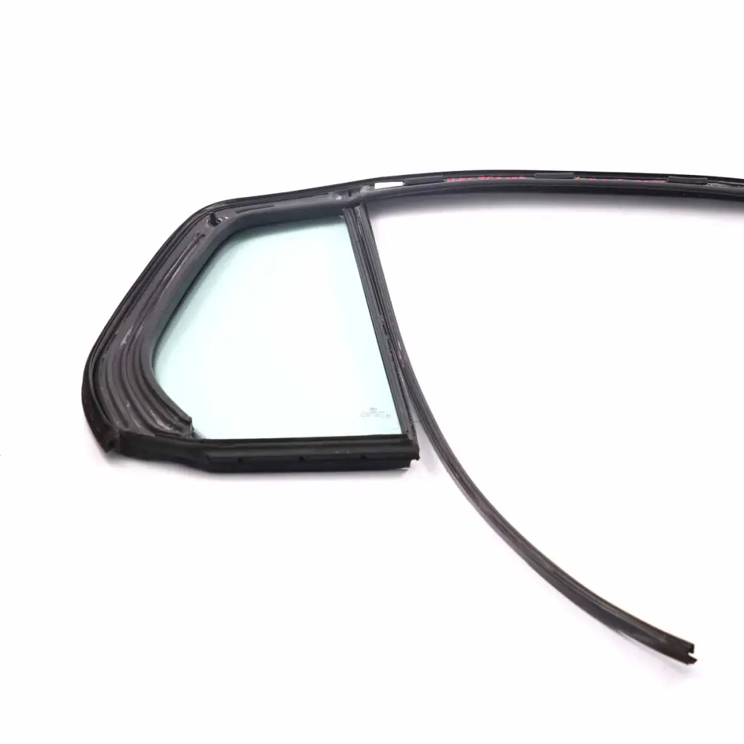  Finestra Weatherstrip Volkswagen VW Golf V posteriore sinistra Striscia finestra - SKU 1K6845215 - Numero di parte 1K6845215