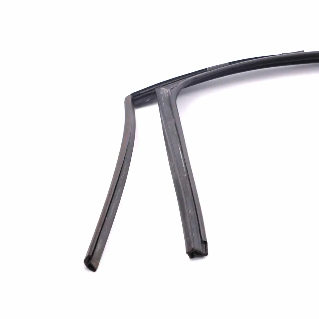  Fensterdichtungsleiste Volkswagen VW Golf V hinten rechts Fensterdichtungsleiste - SKU 1K6845216 - Teilenummer 1K6845216