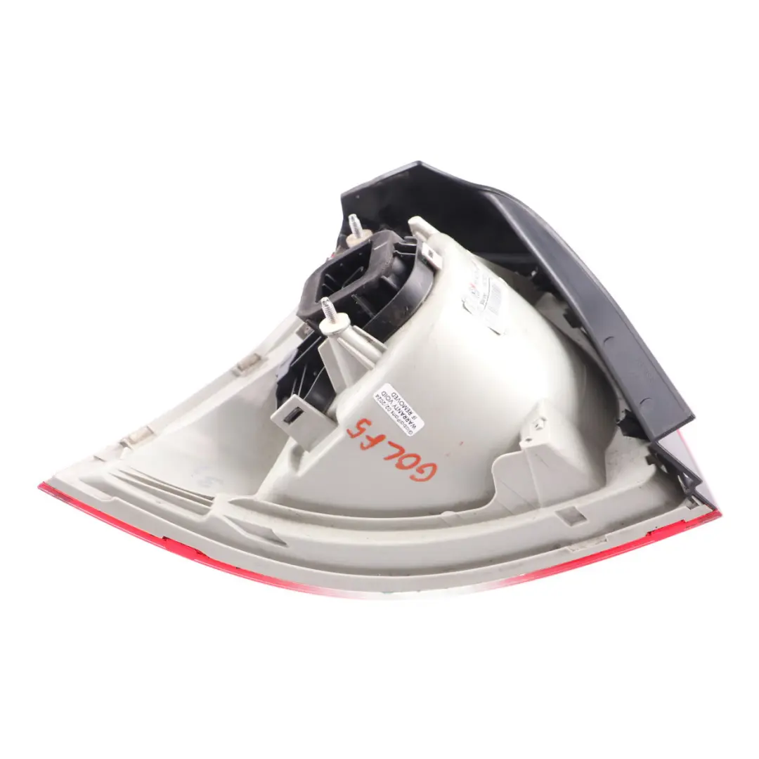  Feu arrière Golf V gauche Tail Light Side Panel 1K6945095Q - SKU 1K6945096AC - Numéro de pièce 1K6945096AC