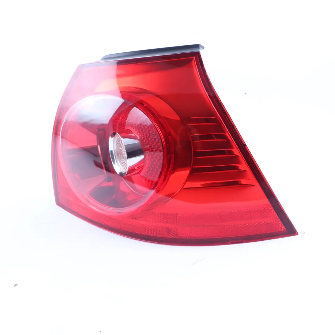 Piloto trasero Golf V Izquierda Tail Light Side Panel 1K6945095Q para con número de pieza 1K6945096AC Piloto trasero Golf V Izquierda Tail Light Side Panel 1K6945095Q - SKU 1K6945096AC - Número de pieza 1K6945096AC