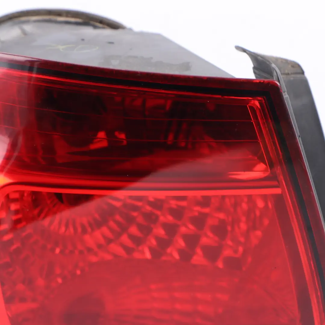 Lamp Left N/S Tail Light Side Panel to VW Volkswagen Golf 6 Variant Rear with Part number 1K9945095E VW Volkswagen Golf 6 Variant Rear Lamp Left N/S Tail Light Side Panel - SKU 1K9945095E - Part number 1K9945095E