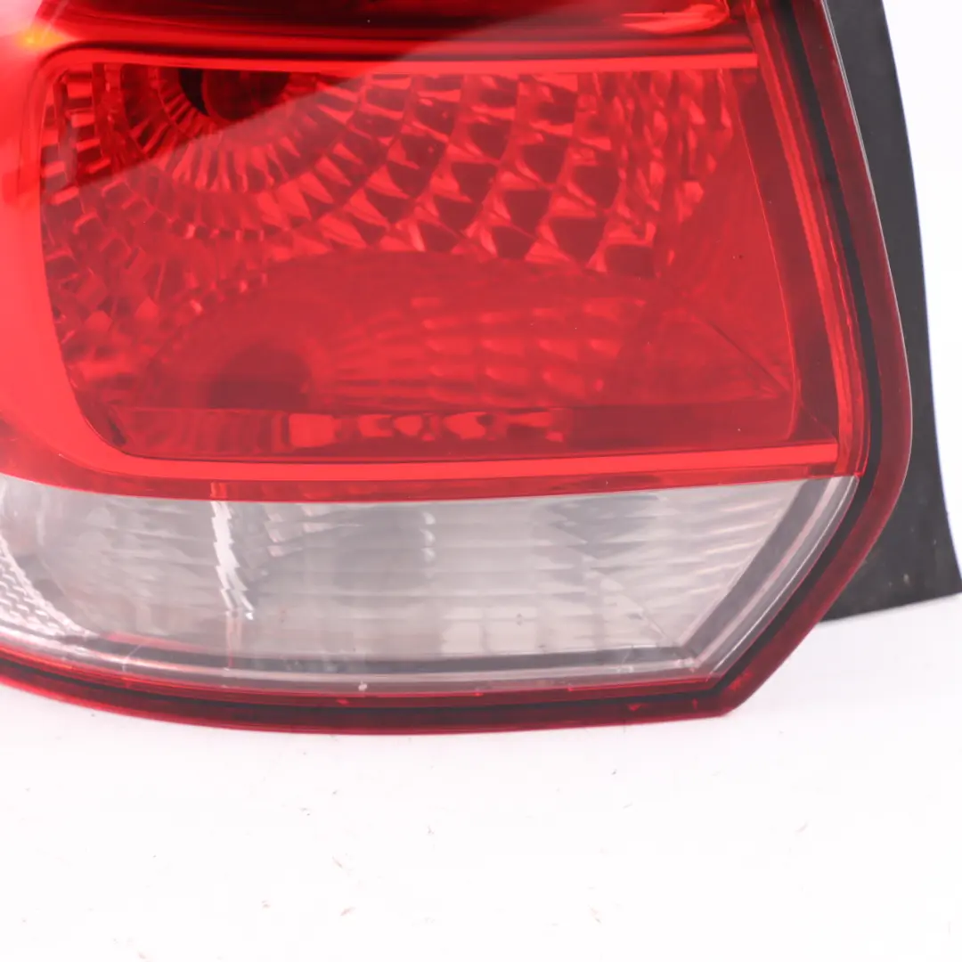 Lamp Left N/S Tail Light Side Panel to VW Volkswagen Golf 6 Variant Rear with Part number 1K9945095E VW Volkswagen Golf 6 Variant Rear Lamp Left N/S Tail Light Side Panel - SKU 1K9945095E - Part number 1K9945095E