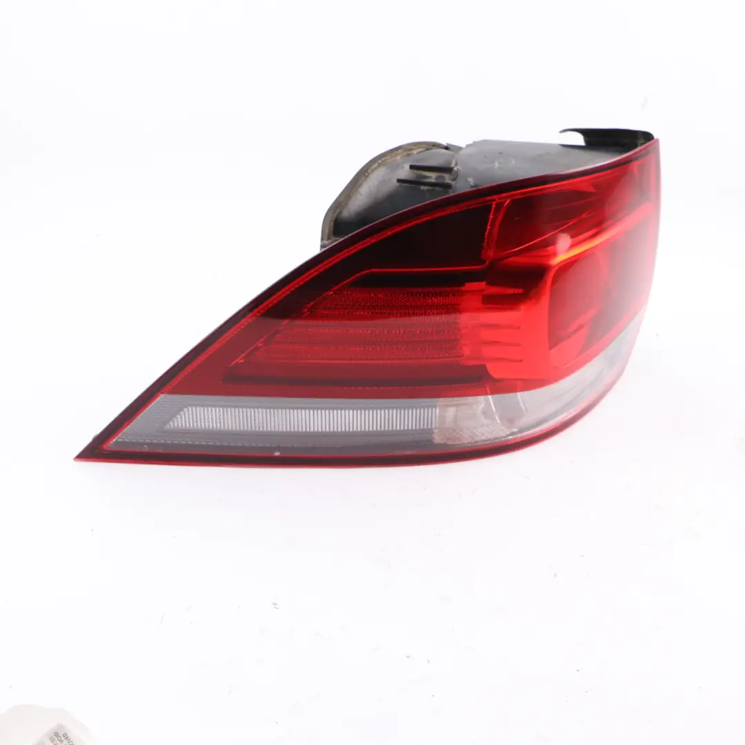 Lamp Left N/S Tail Light Side Panel to VW Volkswagen Golf 6 Variant Rear with Part number 1K9945095E VW Volkswagen Golf 6 Variant Rear Lamp Left N/S Tail Light Side Panel - SKU 1K9945095E - Part number 1K9945095E
