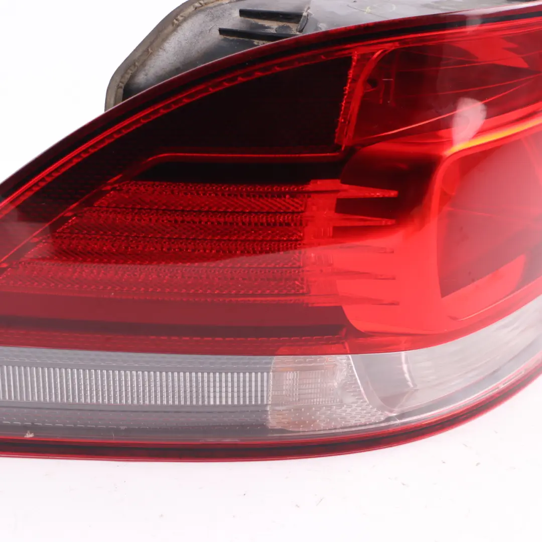 Lamp Left N/S Tail Light Side Panel to VW Volkswagen Golf 6 Variant Rear with Part number 1K9945095E VW Volkswagen Golf 6 Variant Rear Lamp Left N/S Tail Light Side Panel - SKU 1K9945095E - Part number 1K9945095E