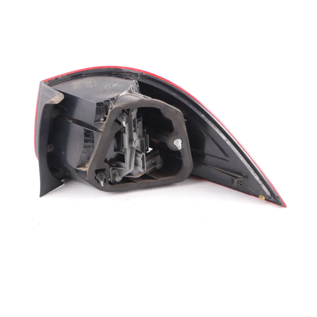 Lamp Left N/S Tail Light Side Panel to VW Volkswagen Golf 6 Variant Rear with Part number 1K9945095E VW Volkswagen Golf 6 Variant Rear Lamp Left N/S Tail Light Side Panel - SKU 1K9945095E - Part number 1K9945095E