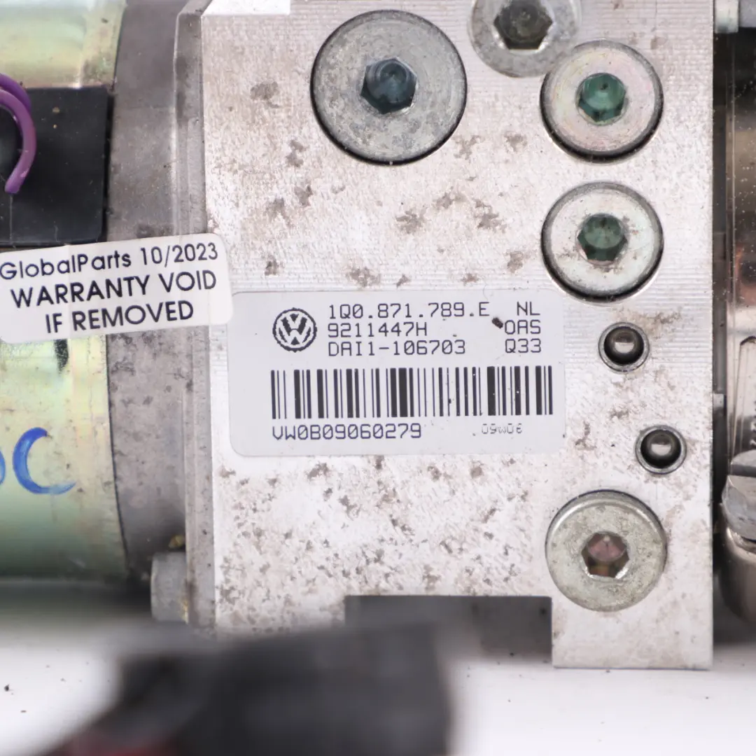 Hydraulic Unit Roof Motor Pump Folding Top 1Q0871789E to Volkswagen Eos Convertible with Part number 1Q0871789C Volkswagen Eos Convertible Hydraulic Unit Roof Motor Pump Folding Top 1Q0871789E - SKU 1Q0871789C - Part number 1Q0871789C