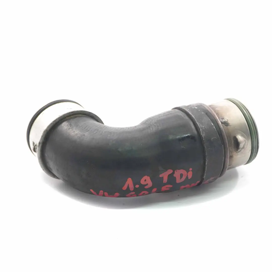 Tuyau d'admission d'air Tuyau de tuyauterie pour VW Golf MK 5 1.9 TDI à propos du numéro de pièce 1T0145790B VW Golf MK 5 1.9 TDI Tuyau d'admission d'air Tuyau de tuyauterie - SKU 1T0145790B - Numéro de pièce 1T0145790B
