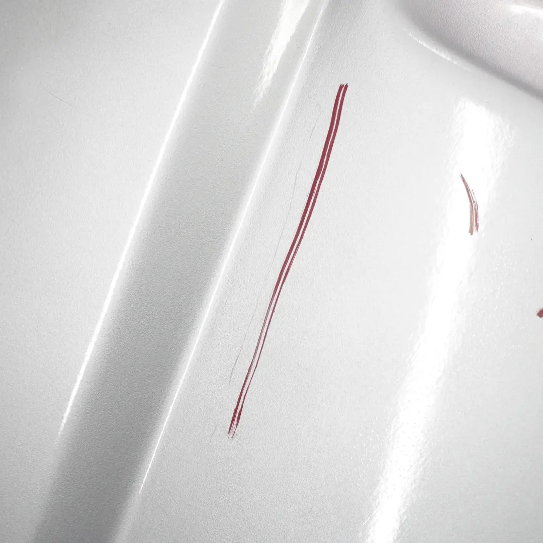 Klapa Bagażnika Reflex Silver LA7W do VW Touran 1T o numerze 1T0827025L VW Touran 1T Klapa Bagażnika Reflex Silver LA7W - SKU 1T0827025L-RES - Numer Części 1T0827025L