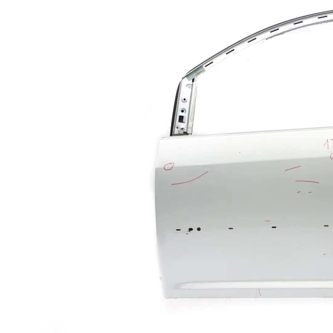 Puerta Delantera Izquierda Reflex Silver Metallic - LA7W para Volkswagen VW Touran 1T con número de pieza 1T0831055AA Volkswagen VW Touran 1T Puerta Delantera Izquierda Reflex Silver Metallic - LA7W - SKU 1T0831055AA-RES - Número de pieza 1T0831055AA