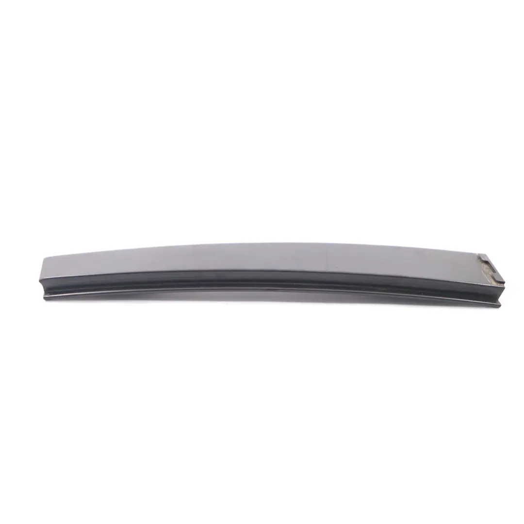 Finitura Colonna Finestra Coperchio Porta Posteriore Sinistra per VW Touran 1T con numero di parte 1T0839889 VW Touran 1T Finitura Colonna Finestra Coperchio Porta Posteriore Sinistra - SKU 1T0839889 - Numero di parte 1T0839889