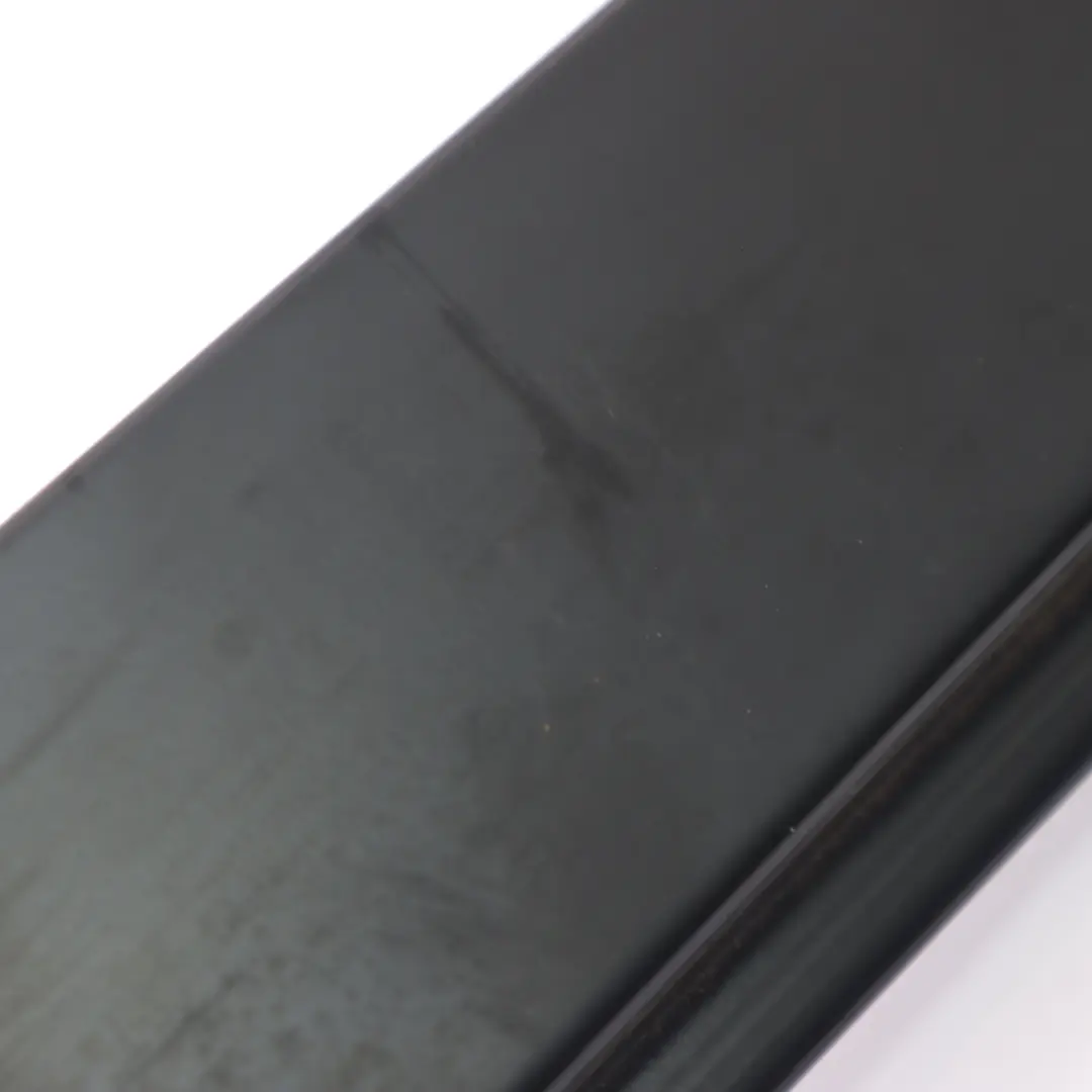 VW Touran 1T Wykończenie Słupka Drzwi Tył Prawe Panel - SKU 1T0839890 - Numer Części 1T0839890