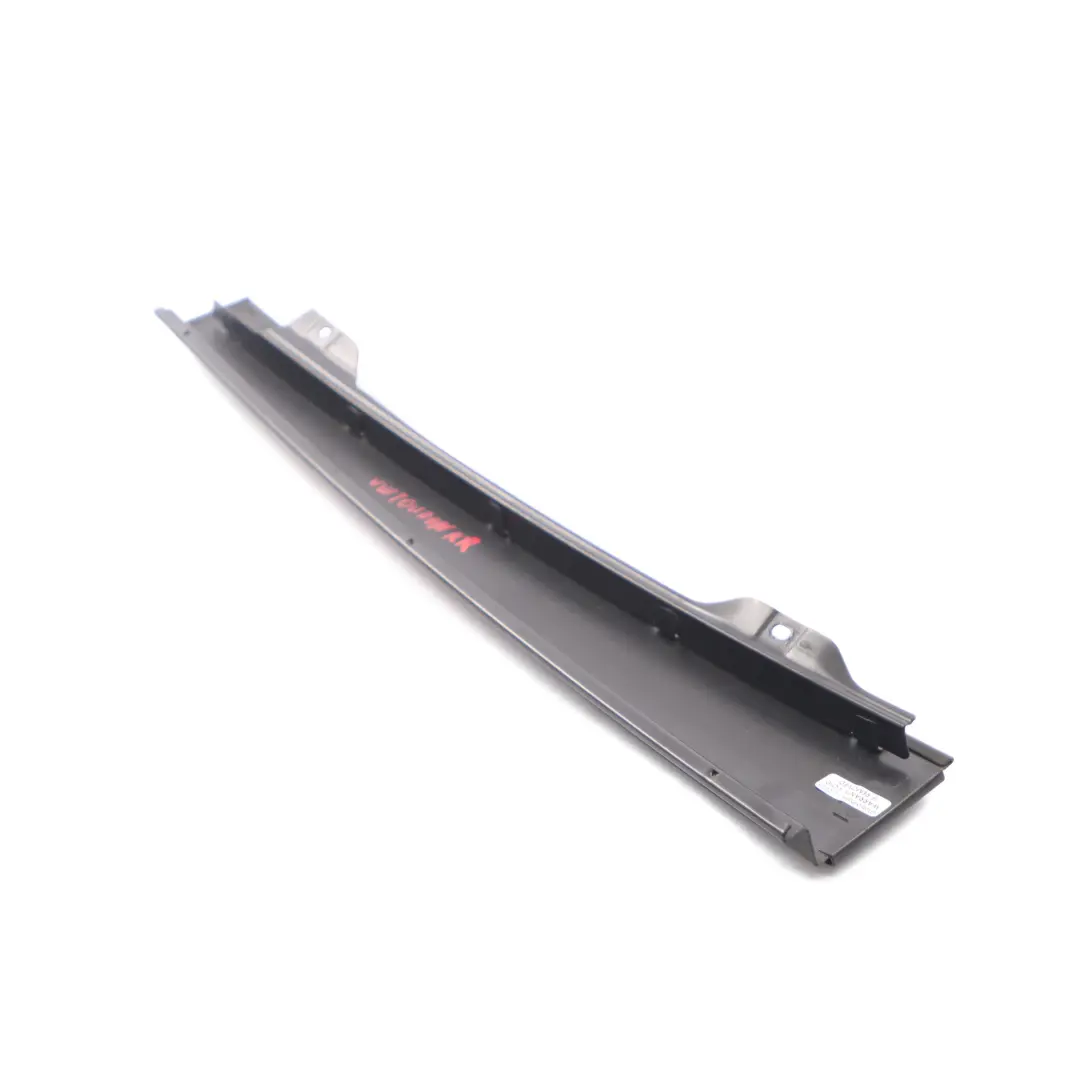 Finition de la garniture montant fenêtre arrière Droit pour VW Touran 1T à propos du numéro de pièce 1T0839890 VW Touran 1T Finition de la garniture montant fenêtre arrière Droit - SKU 1T0839890 - Numéro de pièce 1T0839890