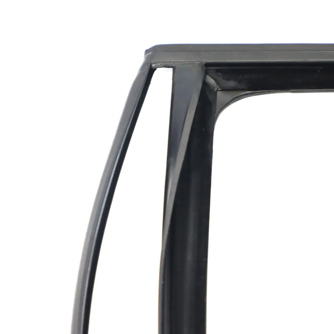 VW Touran Joint de porte arrière Joint de bande de fenêtre gauche - SKU 1T0845211 - Numéro de pièce 1T0845211